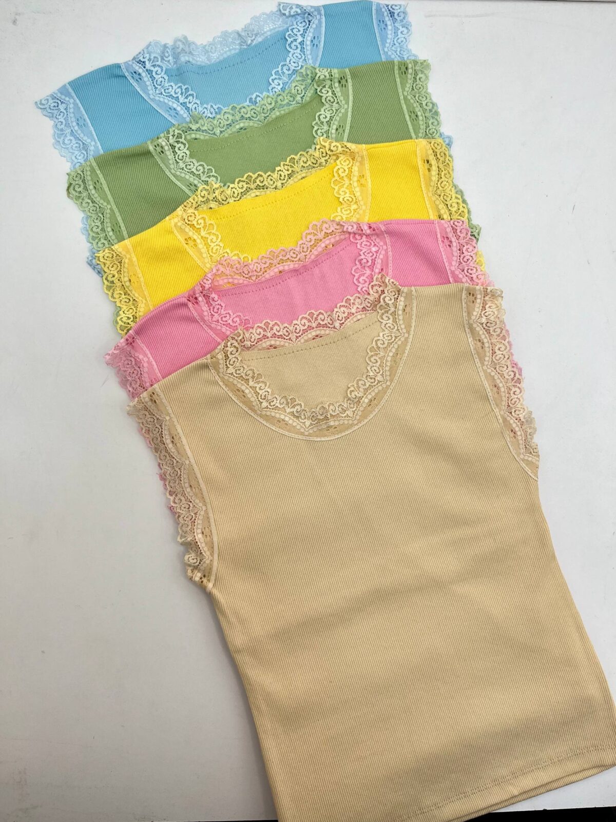 IMG_5552 کراپ یقه و آستین توری_کد1015 - Image 1